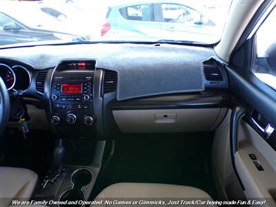 2012 Kia Sorento LX   - Photo 38 - Mesa, AZ 85202
