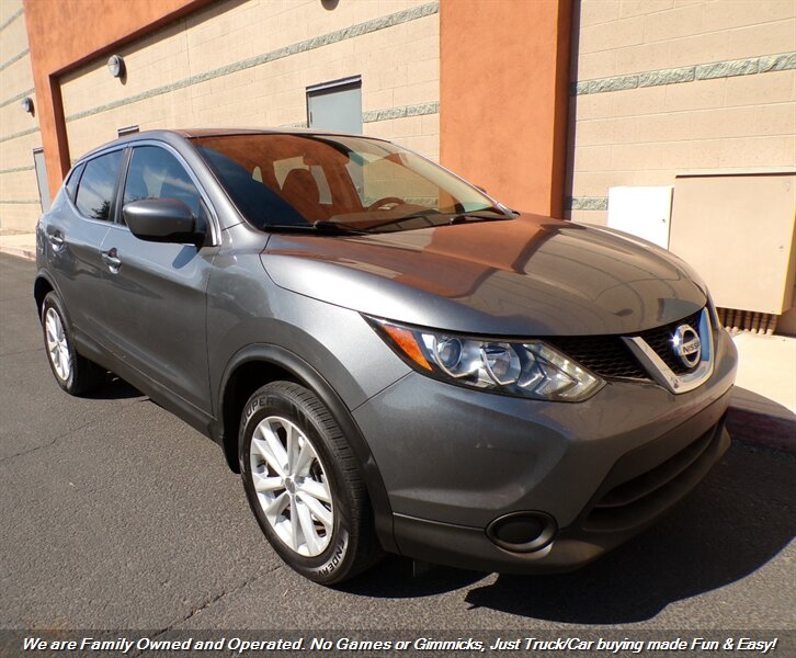 2017 Nissan Rogue Sport S  