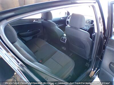2020 Kia Sportage LX   - Photo 18 - Mesa, AZ 85202