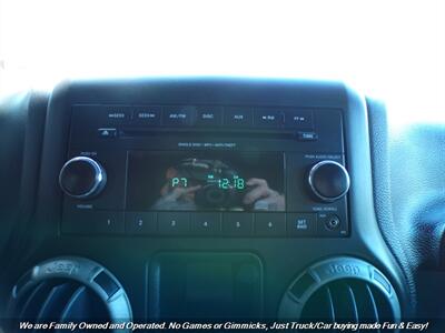 2015 Jeep Wrangler Unlimited Sport   - Photo 34 - Mesa, AZ 85202