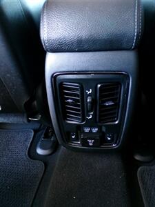 2020 Jeep Grand Cherokee Summit - Photo 20 - Mesa, AZ 85202