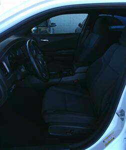 2021 Dodge Charger SXT   - Photo 11 - Mesa, AZ 85202