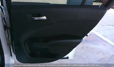 2021 Dodge Charger SXT   - Photo 18 - Mesa, AZ 85202