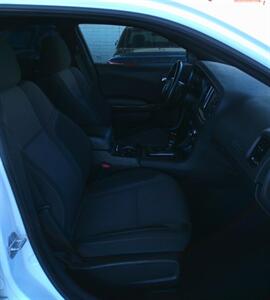 2021 Dodge Charger SXT   - Photo 24 - Mesa, AZ 85202