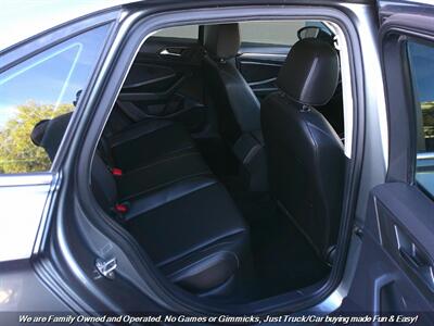 2019 Volkswagen Jetta SE - Photo 24 - Mesa, AZ 85202
