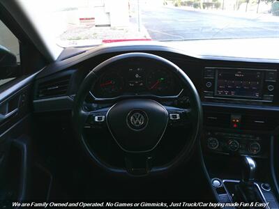 2019 Volkswagen Jetta SE - Photo 13 - Mesa, AZ 85202