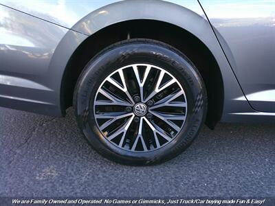 2019 Volkswagen Jetta SE - Photo 43 - Mesa, AZ 85202