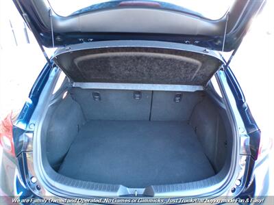 2014 Mazda Mazda3 i Sport   - Photo 9 - Mesa, AZ 85202