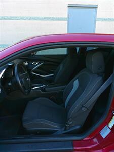 2016 Chevrolet Camaro LT   - Photo 15 - Mesa, AZ 85202