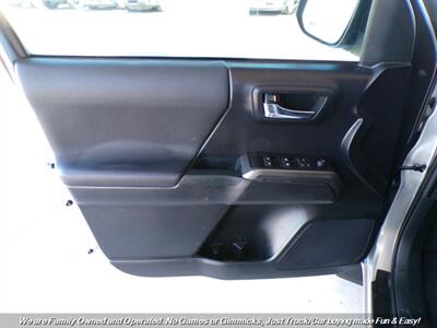 2020 Toyota Tacoma TRD Off-Road   - Photo 12 - Mesa, AZ 85202