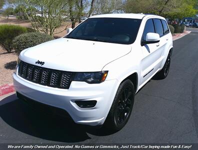 2018 Jeep Grand Cherokee Altitude   - Photo 3 - Mesa, AZ 85202