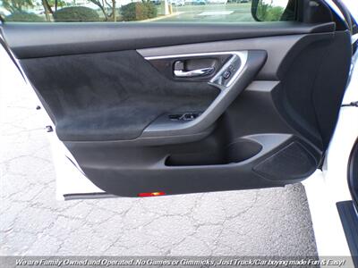 2014 Nissan Altima 2.5 SV - Photo 11 - Mesa, AZ 85202