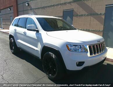 2011 Jeep Grand Cherokee Laredo 4X4  