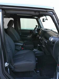 2017 Jeep Wrangler Sport S   - Photo 25 - Mesa, AZ 85202