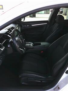 2019 Honda Civic Sport   - Photo 15 - Mesa, AZ 85202