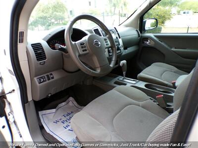 2018 Nissan Frontier Crew Cab SV   - Photo 13 - Mesa, AZ 85202