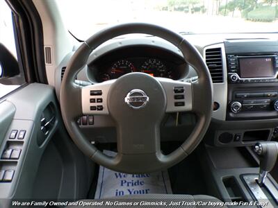 2018 Nissan Frontier Crew Cab SV   - Photo 12 - Mesa, AZ 85202