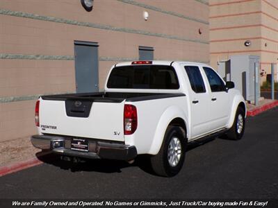 2018 Nissan Frontier Crew Cab SV   - Photo 7 - Mesa, AZ 85202