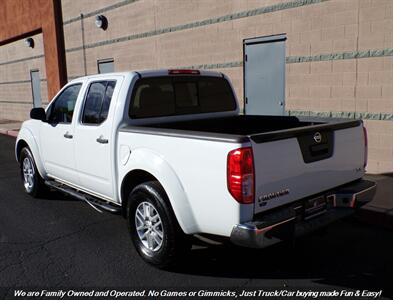 2018 Nissan Frontier Crew Cab SV   - Photo 6 - Mesa, AZ 85202