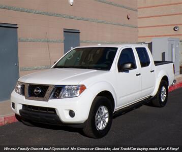 2018 Nissan Frontier Crew Cab SV   - Photo 3 - Mesa, AZ 85202
