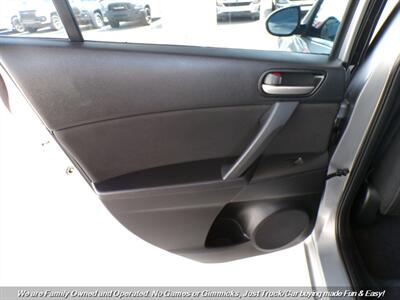 2011 Mazda Mazda3 i Touring   - Photo 16 - Mesa, AZ 85202