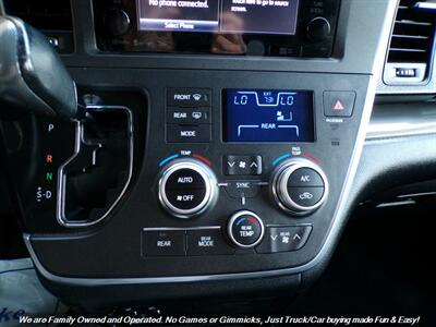 2015 Toyota Sienna SE 8-Passenger - Photo 44 - Mesa, AZ 85202