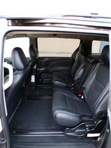 2015 Toyota Sienna SE 8-Passenger - Photo 21 - Mesa, AZ 85202