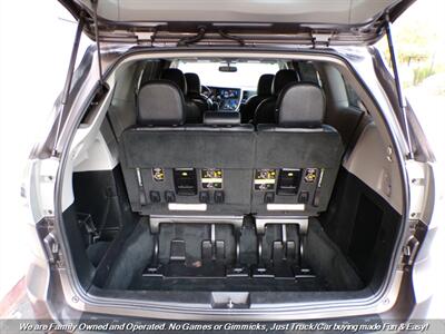 2015 Toyota Sienna SE 8-Passenger - Photo 9 - Mesa, AZ 85202