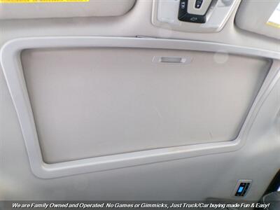 2015 Toyota Sienna SE 8-Passenger - Photo 52 - Mesa, AZ 85202