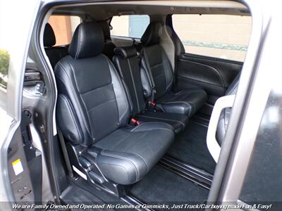 2015 Toyota Sienna SE 8-Passenger - Photo 26 - Mesa, AZ 85202