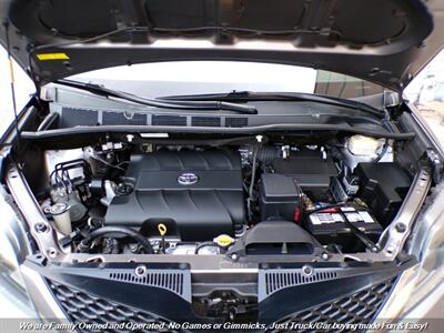 2015 Toyota Sienna SE 8-Passenger - Photo 60 - Mesa, AZ 85202