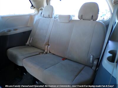 2017 Toyota Sienna L 7-Passenger - Photo 20 - Mesa, AZ 85202