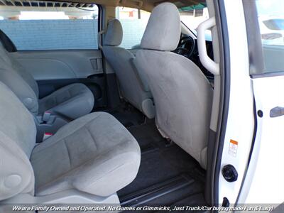 2017 Toyota Sienna L 7-Passenger - Photo 24 - Mesa, AZ 85202
