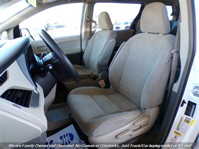 2017 Toyota Sienna L 7-Passenger - Photo 16 - Mesa, AZ 85202