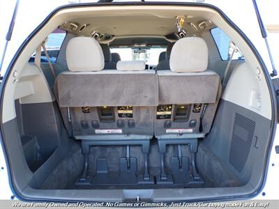 2017 Toyota Sienna L 7-Passenger - Photo 9 - Mesa, AZ 85202