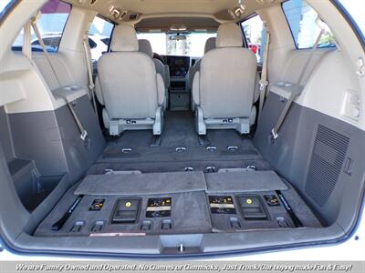 2017 Toyota Sienna L 7-Passenger - Photo 10 - Mesa, AZ 85202