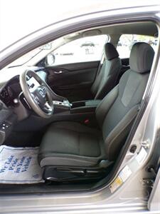 2020 Honda Insight EX   - Photo 14 - Mesa, AZ 85202