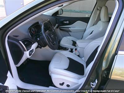 2021 Jeep Cherokee Latitude Plus   - Photo 15 - Mesa, AZ 85202