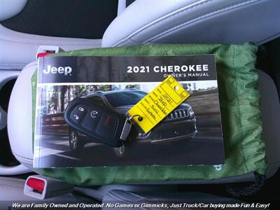 2021 Jeep Cherokee Latitude Plus   - Photo 51 - Mesa, AZ 85202