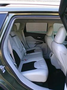 2021 Jeep Cherokee Latitude Plus   - Photo 25 - Mesa, AZ 85202