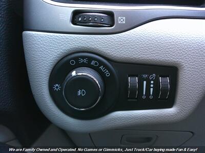 2021 Jeep Cherokee Latitude Plus   - Photo 44 - Mesa, AZ 85202