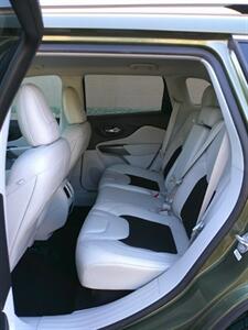 2021 Jeep Cherokee Latitude Plus   - Photo 21 - Mesa, AZ 85202