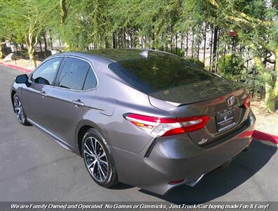 2020 Toyota Camry SE   - Photo 7 - Mesa, AZ 85202