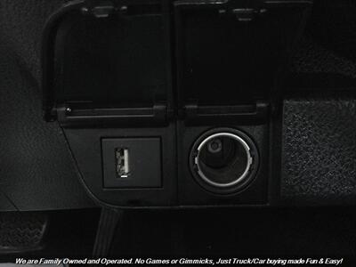 2020 Toyota Camry SE   - Photo 37 - Mesa, AZ 85202