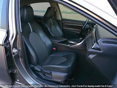 2020 Toyota Camry SE   - Photo 27 - Mesa, AZ 85202