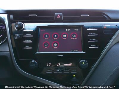 2020 Toyota Camry SE   - Photo 35 - Mesa, AZ 85202