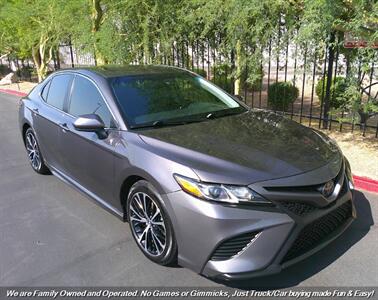 2020 Toyota Camry SE   - Photo 1 - Mesa, AZ 85202