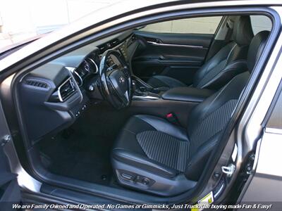 2020 Toyota Camry SE   - Photo 14 - Mesa, AZ 85202