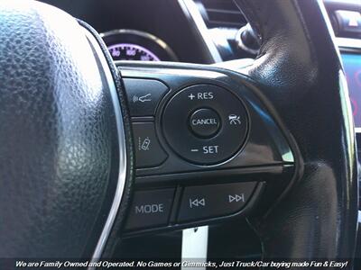 2020 Toyota Camry SE   - Photo 40 - Mesa, AZ 85202