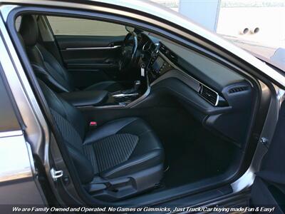 2020 Toyota Camry SE   - Photo 29 - Mesa, AZ 85202